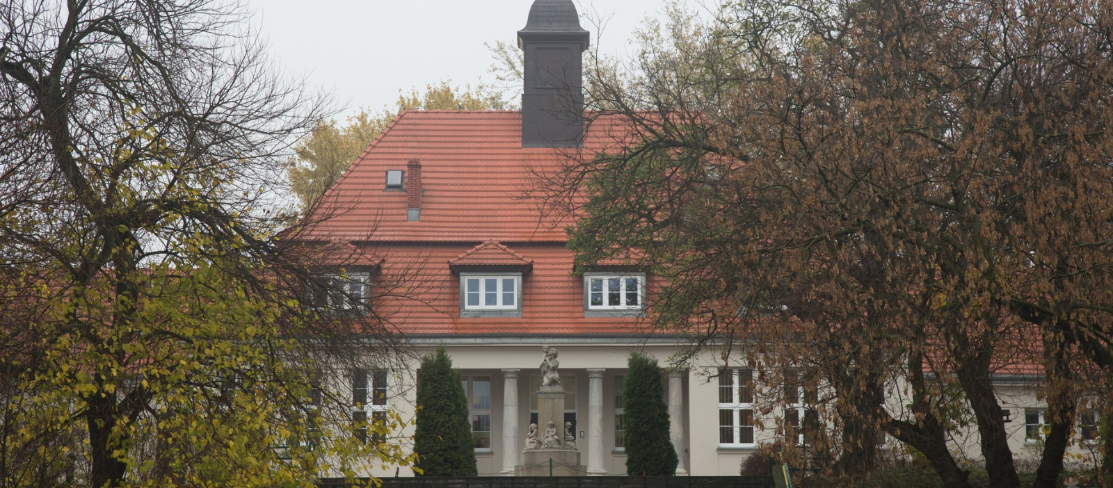 MDK - ul. Droga Dębińska 21